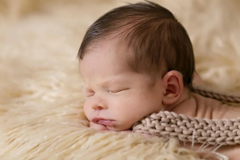 WHO czy CDC Newborn Growth Chart?
